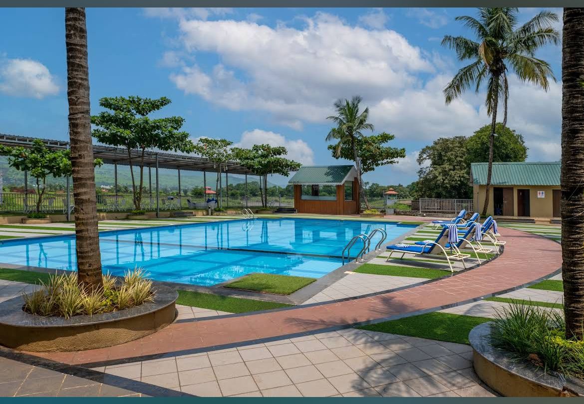 Paramount Riverfront Resort & Spa, Karjat